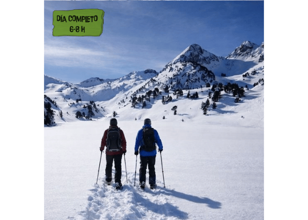 Rutas con raquetas de nieve con guía en los Pirineos hasta los Estanys de Bacivers